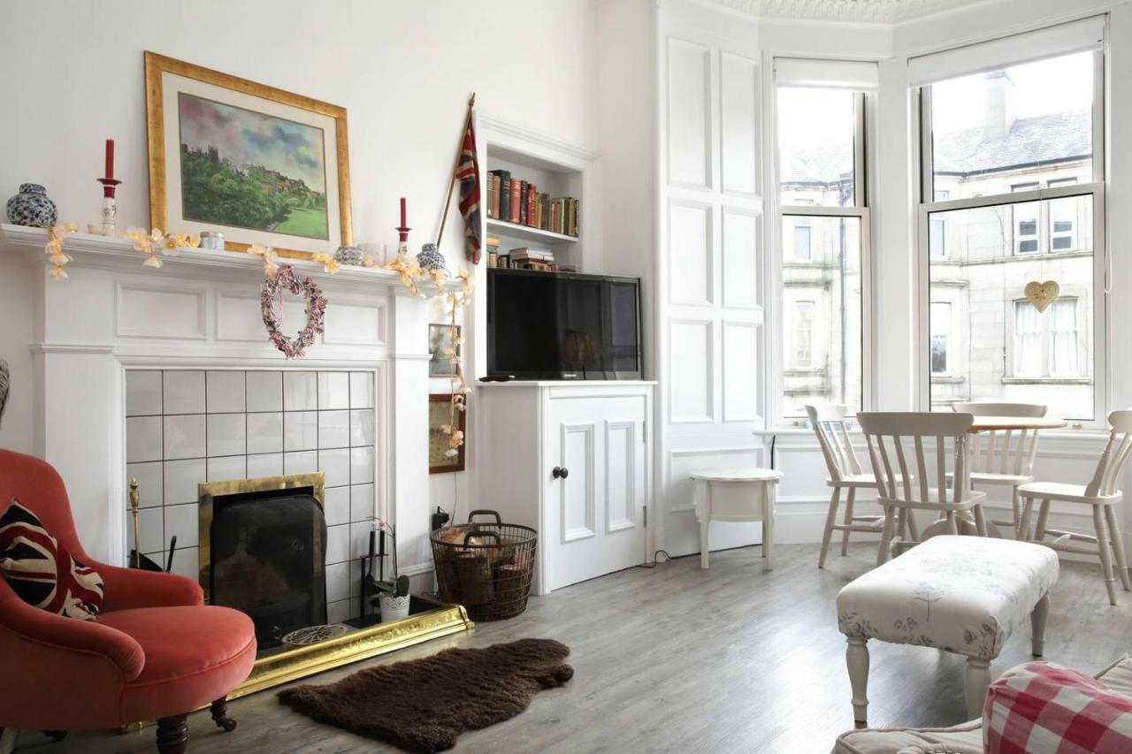 5 Star Beautiful & Vintage, Spacious Apt In Chic Location! EDI Buitenkant foto